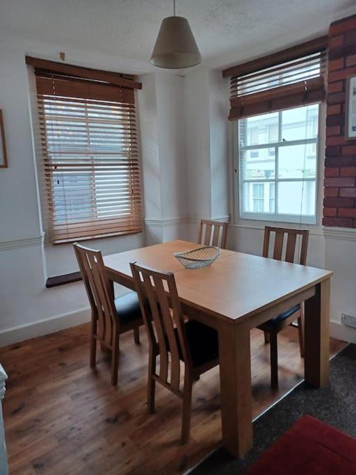 Amazing Value, In Great Location Apartment Plymouth Exterior photo